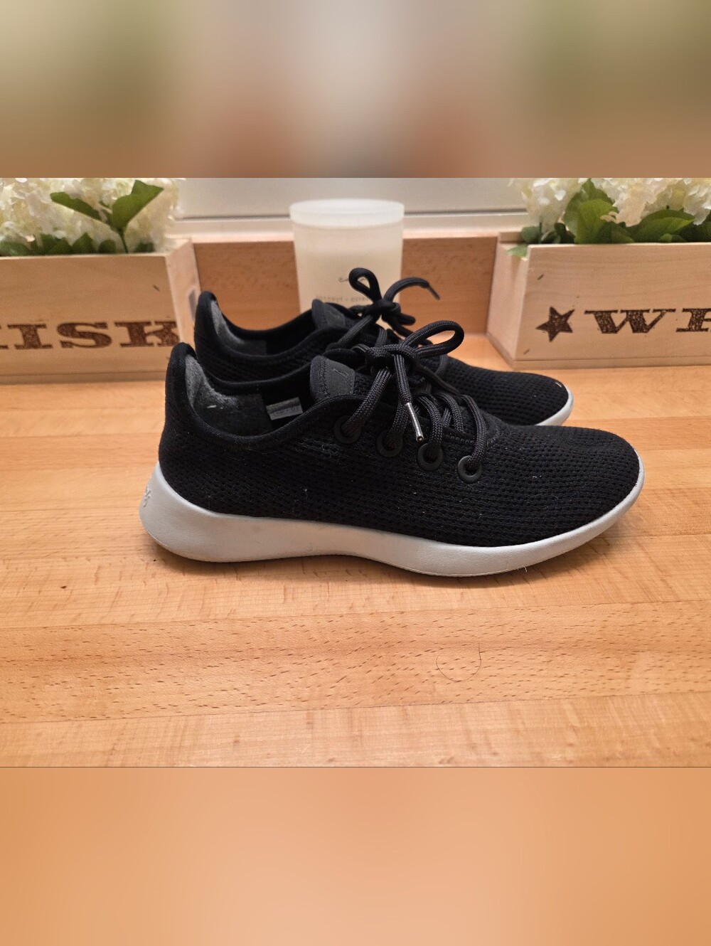 Allbirds Women's Tree Runner Sneakers Black Lace-up Women's Size 8